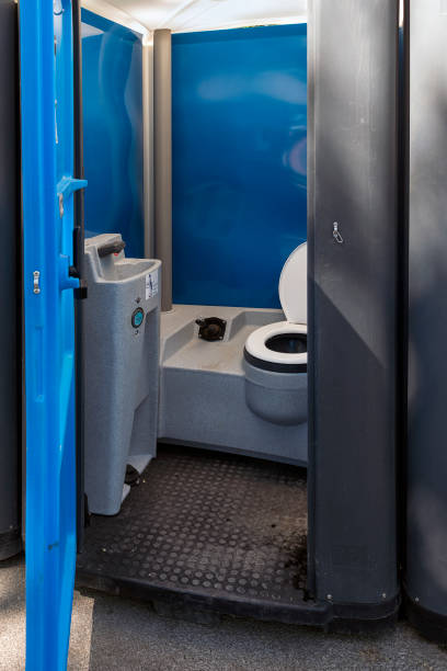 Best Portable toilet rental cost  in West Unity, OH